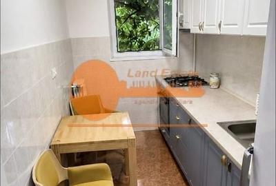 Apartament cu 2 camere semidecomandat în P-ța Victoriei - 2