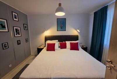 Duplex cu 3 camere cu Canalizare în 13 Septembrie - 2