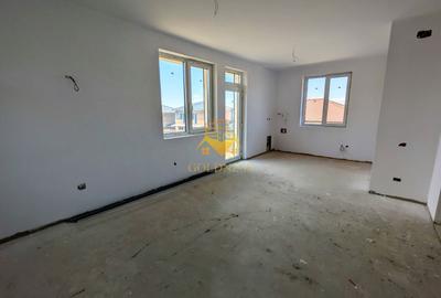 Casă individuală cu 4 camere cu Canalizare în Dezmir - 5