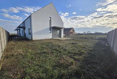 Triplex 3 camere, 2 locuri de parcare, Sananadrei - 4