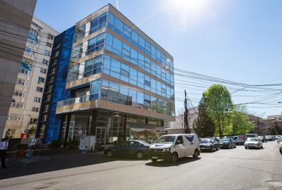 Spațiu comercial, de 1,840 mp, în P-ța Victoriei - 3
