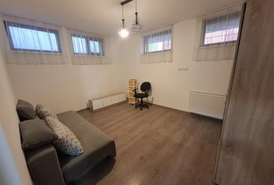 Apartament cu 3 camere decomandat în Tineretului - 4