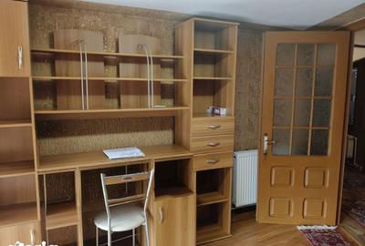 Apartament cu 3 camere, mobilat în Central - 3