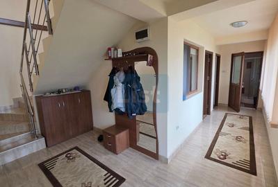 Casă cu 6 camere cu Teren 1361 Mp în Dubova - 7