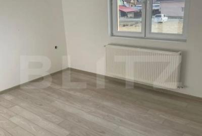 Casă cu 3 camere cu Teren 400 Mp în Central - 11