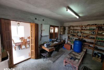Casă cu 8 camere decomandat cu Teren 2356 Mp în Călinești - 4