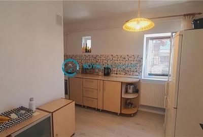 Royal Imobiliare - Vanzare apartament zona Democratiei - 13