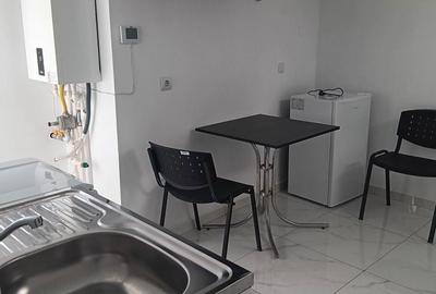 Garsonieră decomandată în Central - 1