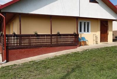 Casă cu 4 camere cu Teren 3000 Mp în Popești - 2