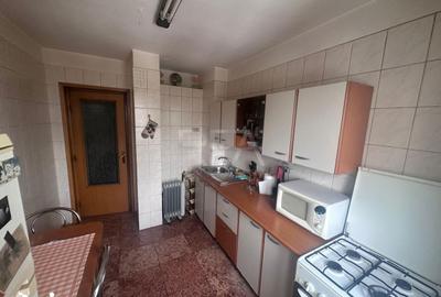 Apartament cu 3 camere decomandat în Tineretului - 7