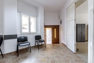 De vanzare casa ultracentrala– Str. Augustin Doinas, Arad | 98 mp - 4