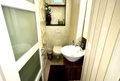 Apartament cu 4 camere în Central - 1