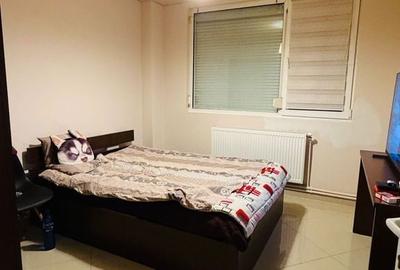 Spațiu comercial, de 48 mp, în Mazepa 1 - 3