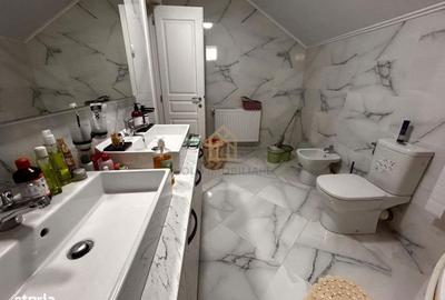 Casă cu 4 camere cu Canalizare în Central - 5