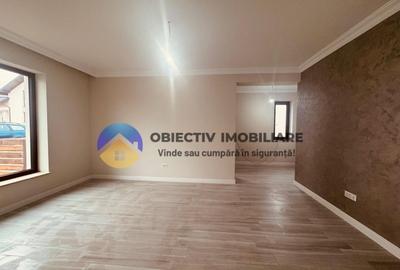 Duplex cu 4 camere cu Canalizare în Ciritei - 5
