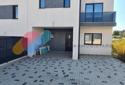 Duplex cu 4 camere cu Canalizare în Câmpenești - 2