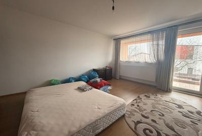 Casă individuală cu 7 camere cu Canalizare în Sisești - 8