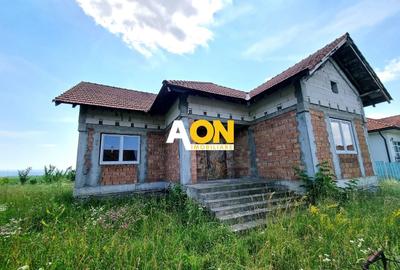 Casă individuală cu 3 camere cu Canalizare în Cetate - 1