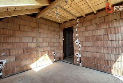 Duplex cu 4 camere cu Canalizare în Sânandrei - 10