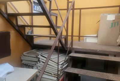 Spațiu comercial, de 300 mp, în Girocului