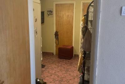 Apartament cu 3 camere semidecomandat, mobilat în Nicolae Grigorescu