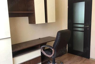 Apartament cu 3 camere decomandat în Central - 1