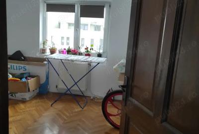 Apartament cu 3 camere în Micro 16 - 6
