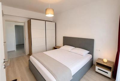 Apartament cu 3 camere decomandat, mobilat în Tractorul - 3