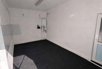 Spațiu comercial, de 180 mp, în Central - 7