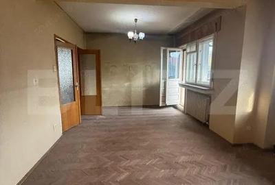 Apartament cu 4 camere semidecomandat în Central - 2