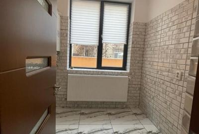 Casă individuală cu 5 camere cu Canalizare în Vitan Mall - 11