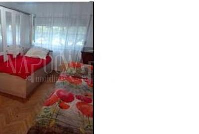 Apartament cu 3 camere decomandat în Nufărul - 2