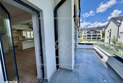 Apartament cu 4 camere în Cristian - 16