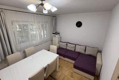 Apartament 3 camere, parter, zona Lipovei