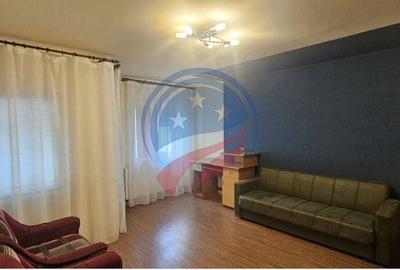 Apartament cu 3 camere decomandat în 1 Mai