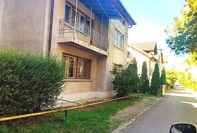 Casă cu 6 camere cu Teren 250 Mp în Central - 3