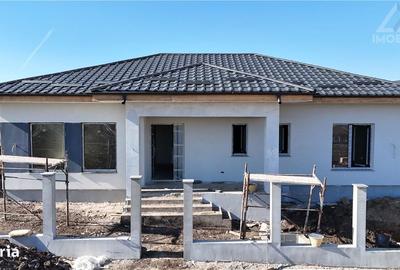 Casă cu 4 camere cu Teren 400 Mp în Rediu - 8