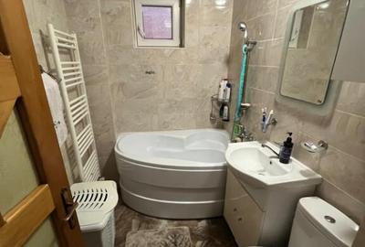 APARTAMENT 3 CAMERE -BISERICA CU CEAS - 2