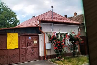 Dau in chirie casa in Oradea zona Cantemir 3 camere 400 euro tf - 2