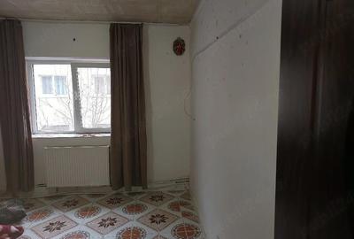 Garsonieră decomandată în Central - 1