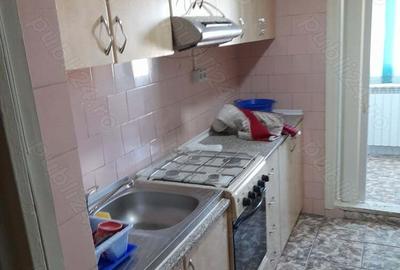 Vand apartament 2 camere decomandat micro 17 Galati Vand apartament 2 camere decomandat micro 17 Galati - 2