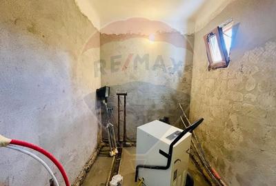 Casă cu 6 camere cu Teren 500 Mp în Calea Dumbrăvii - 8