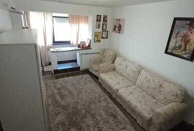 Vand apartament pe strd.Calea Galati,Blocul1 - 3