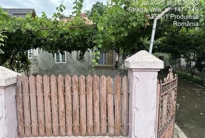 Casa de vanzare + teren in comuna Produlesti - 1