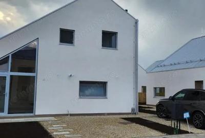 Casa,119mp, centrala proprie, parcari, mobilata-utilata,Liziera de Lac - 2