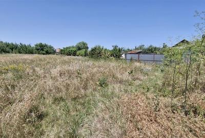 Teren Construcții intravilan de 1420 mp, în Ianoșda