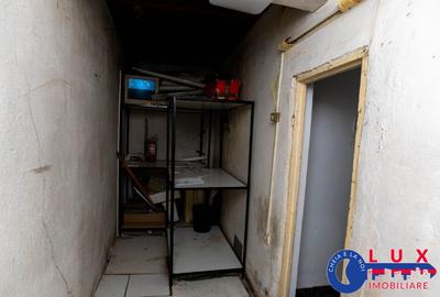 Spațiu comercial, de 60 mp, în Central - 7