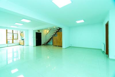 Birou, de 160 mp, în P-ța Victoriei - 8