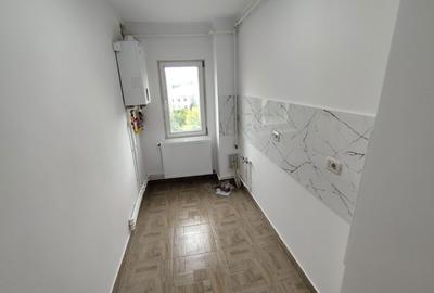 Apartament cu 2 camere semidecomandat în Coman - 4