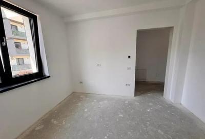 Vila | 5 camere | Curte 220  mp  | metrou 15 min | 175 mp util - 15